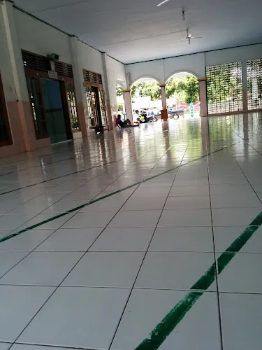 Masjid Jami' Al-'Adil Ayamalas: Pusat Kebersamaan di Kroya